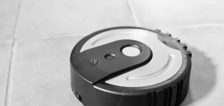 Difference-Between-Robot-Vacuum-Vs-Regular-Vacuum